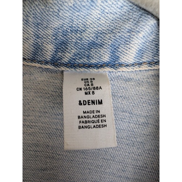 H&M &Denim Women's Jacket Light Wash Distressed Front Double Pocket Button Sz 8 - Picture 3 of 10